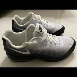 Air max 95 sneakers size 9.5